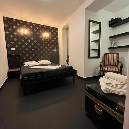 Old Town Napoleon Crib Apartamento *