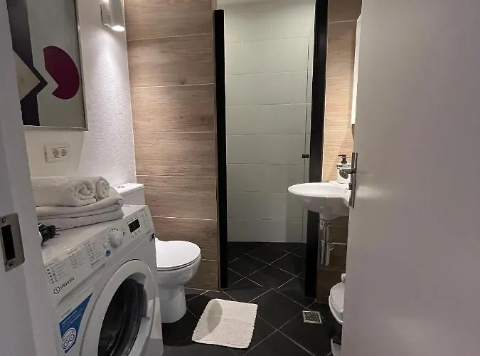 Old Town Napoleon Crib *